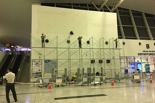 lắp đặt màn led hội sân bay